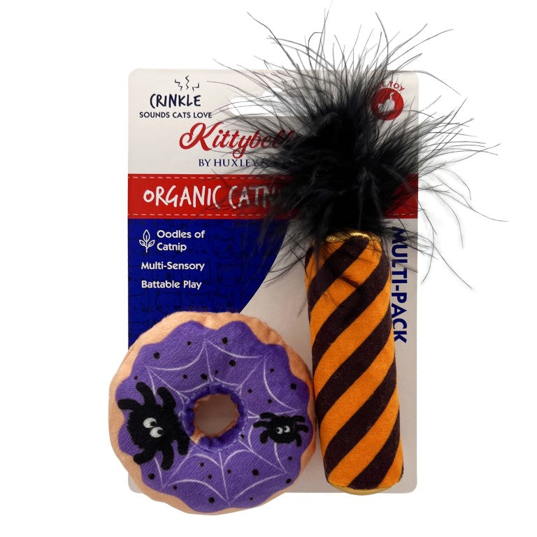 Kattenspeeltje in halloween thema. Deze twee speeltjes laten je kat griezelen tijdens de engste dagen van het jaar! Alle Kittybelles kattenspeeltjes zijn gemaakt van zachte pluche, kraken en bevatten Catnip.
